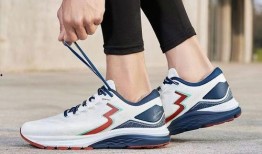 近期跑鞋爆料事件新闻视频,揭秘近期行业热点事件