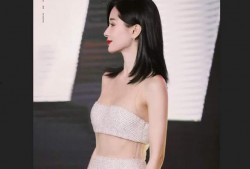 易阳最新的八卦爆料,揭秘神秘事件背后的真相