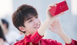 王俊凯的娱乐爆料有哪些,揭秘明星幕后故事