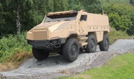 法国装甲车爆料视频播放,视频爆料揭示军事装备细节